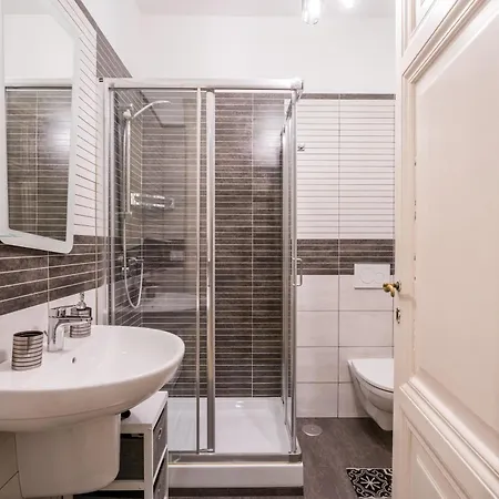 Large Trastevere Viale Glorioso Apartment Rome